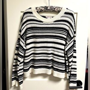 Lightweight Knit sweater